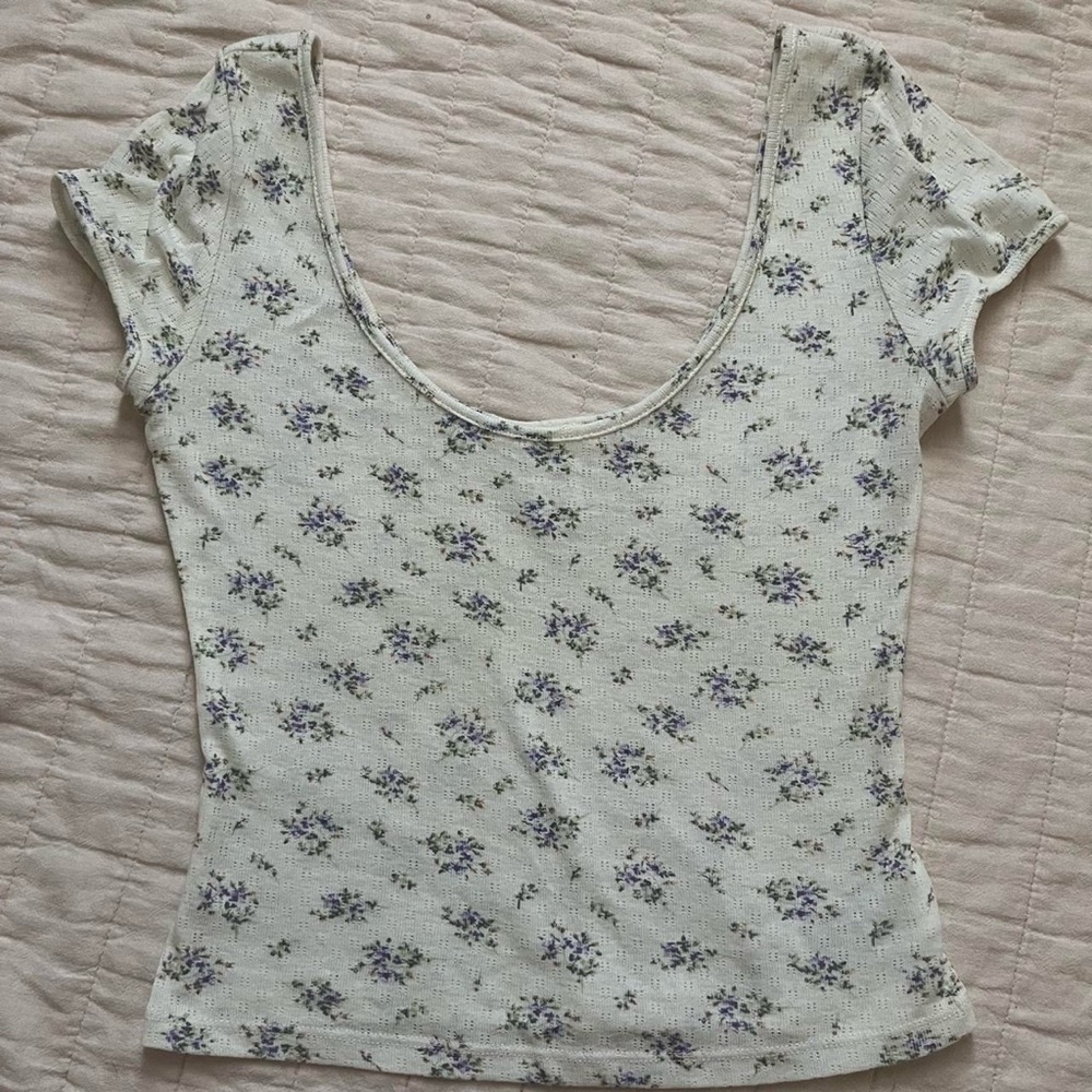 Floral Scoop Neck Women's Top
